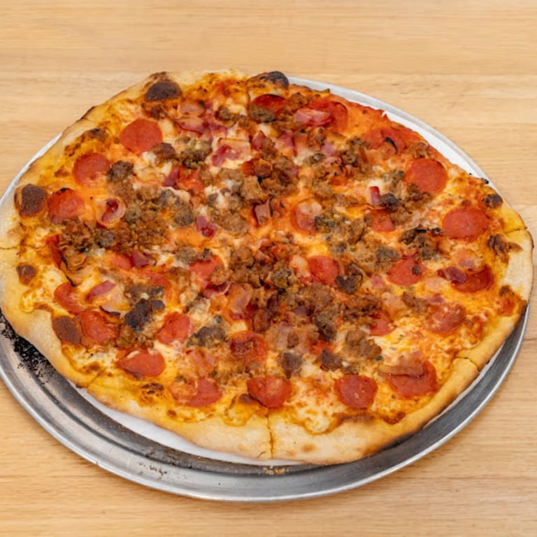 🥩 Meat Lover’s Haven 🍕